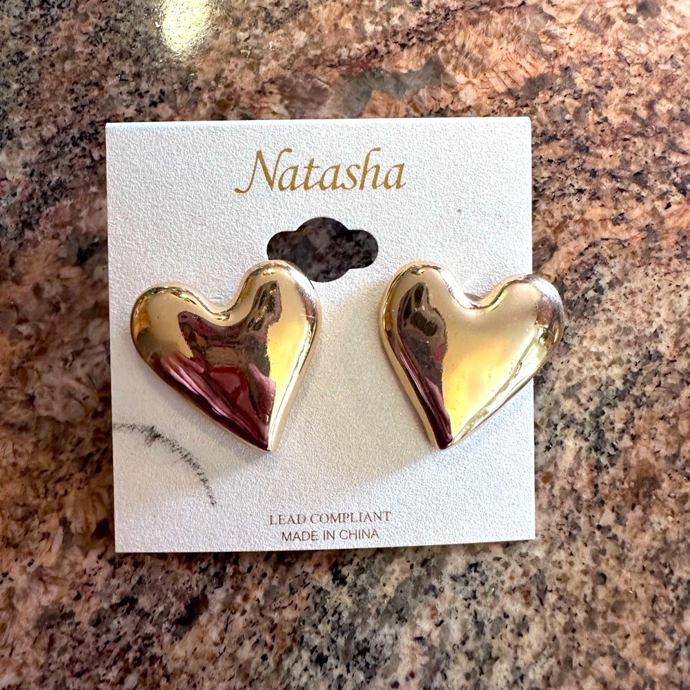 NWT Natasha Gold Heart Earring